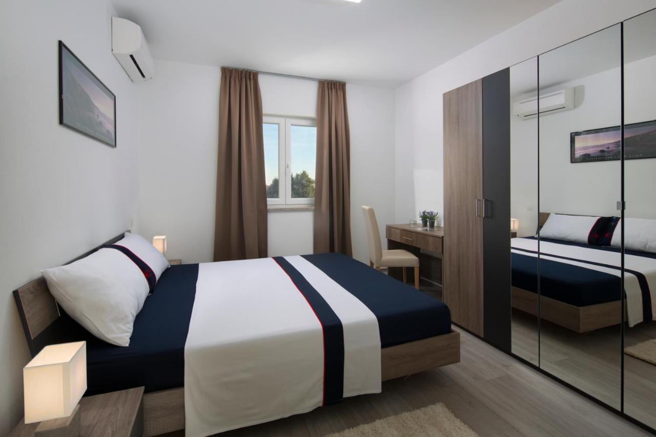 Villa Bella Vista Koromačno Eksteriør bilde